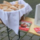 Szent Erzsébet napi kenyér osztás