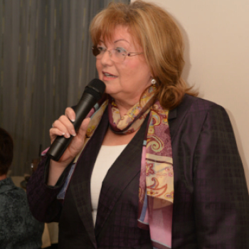 L. Stipkovits Erika előadása az Óvárosi Kávéházban (Fotó: Nagy Mária)