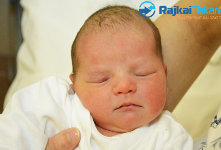 Mátyás Zoé Gréta, 3180 gr. Mosonmagyaróv