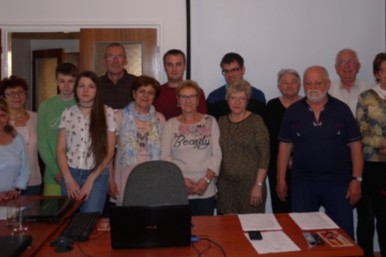 Véget ért az okostelefon tanfolyam