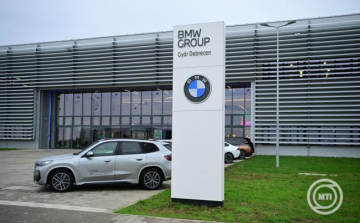 Legyártották az ötvenezredik járművet a BMW debreceni gyárában