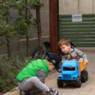 A Pillangó Óvoda és Mini Bölcsöde közös húsvétolása a Mosonmagyaróvári Mentőszolgálat gyermekeivel