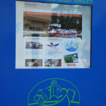 Információs pont átadása