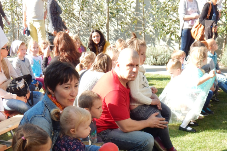 Alma Együttes koncert a Pillangó Óvodában 