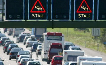 Forgalomkorlátozás Hegyeshalomnál