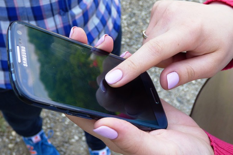 Mobilon is fizethető az útdíj