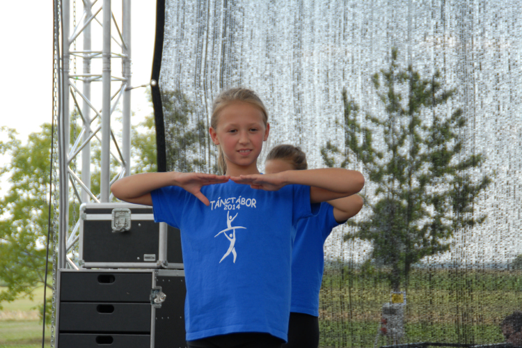 Hal és Kenyér fesztivál Lipót - Hungarocky Táncegyesület fellépése