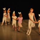 Táncbemutató, Anyák napi műsor (Fotó: Nagy Mária)