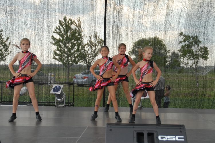 Hal és Kenyér fesztivál Lipót - Hungarocky Táncegyesület fellépése