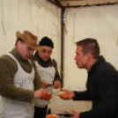 Kolbásztöltő verseny (Fotó: Nagy Mária)