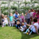 Az Ebuló Kutyaiskola interaktív kutyás bemutatója a Pillangó óvodában (Fotó: Stipkovits Veronika)