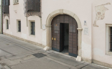 1989-es román forradalom