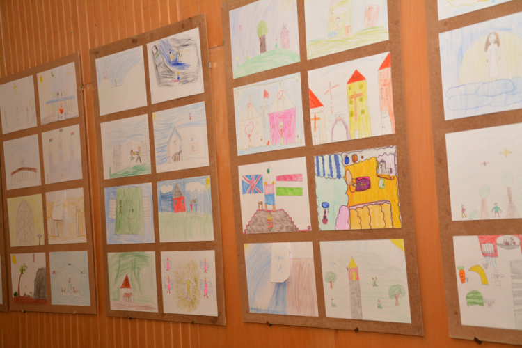 Rajzpályázat megnyitó és eredményhirdetés (Fotó: Nagy Mária)