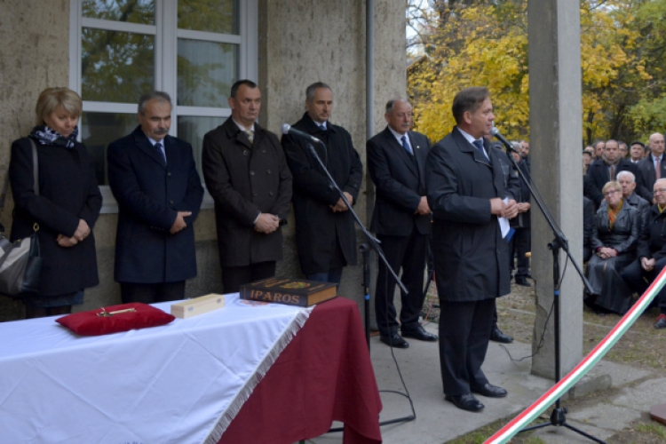 A Mosonmagyaróvári és Vidéke Ipartestület Székházának ünnepélyes birtokbavétele