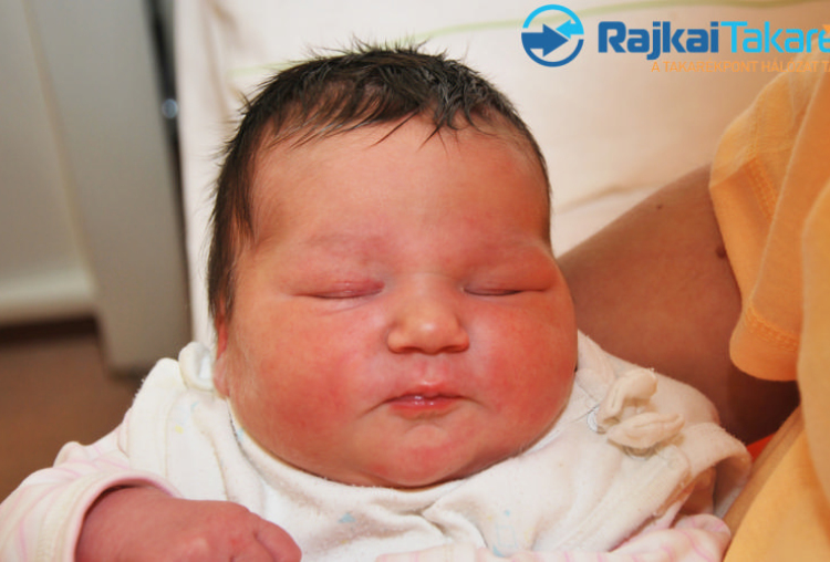 Takács Eszter Flóra, 4090 gr. Mosonmagyaró