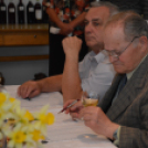 Borkóstoló a Kertbarátoknál (Fotó: Nagy Mária)