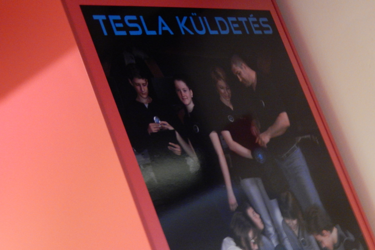 TESLA küldetés a FUTURA-ban