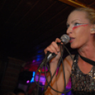 Anna And The Barbies -A Faházban