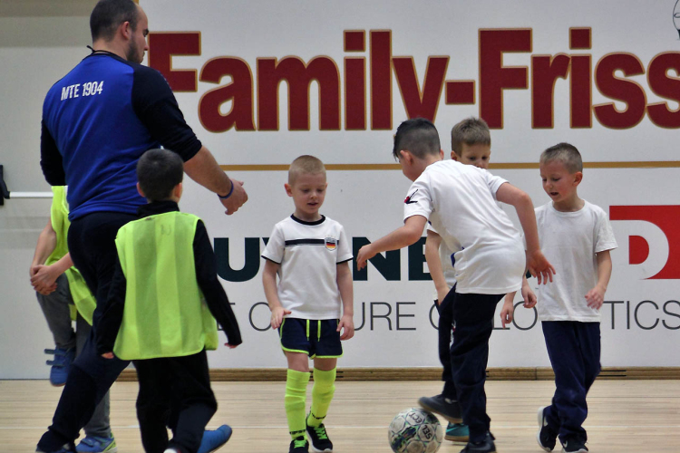 MTE karácsonyi ünnepély és családi nap