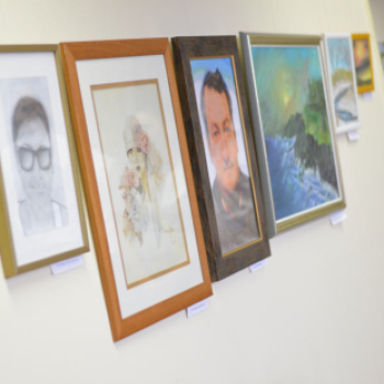 Kreatív alkotók kiállítása