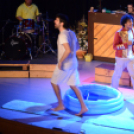  Broadway Show a Fehér Lóban