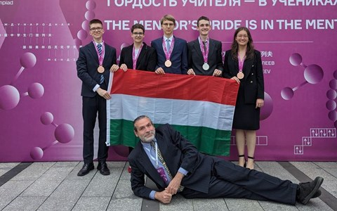 Kiváló eredményeket értek el magyar középiskolások egy nemzetközi kémiaversenyen