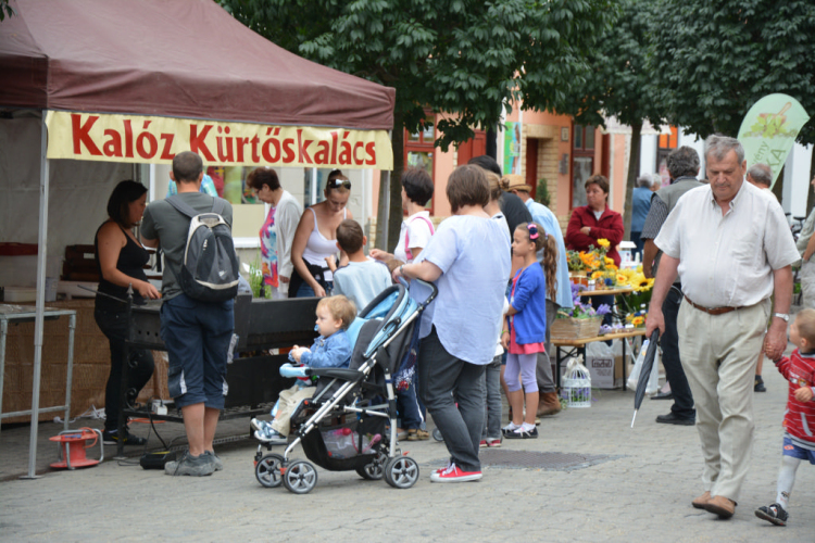 KULT - UTCA Kéz-műves kéz-művek délutánja (Fotó: Nagy Mária)