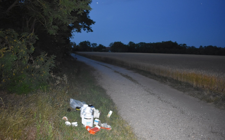 Illegális hulladéklerakás miatt emelnek vádat három férfi ellen