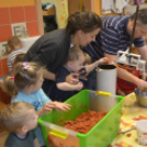 Pillangó Óvoda és Mini Bölcsőde, kolbásztöltés 