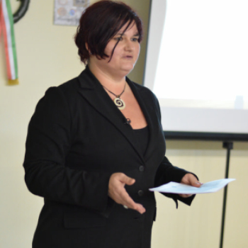 Sortüzek vidéken - Mosonmagyaróvár 1956 (Fotó: Nagy Mária)