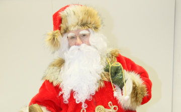 Értelmileg sérültek találkoztak a legszebb Mikulással