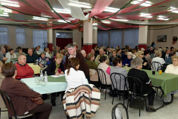 Mozgássérültek karácsonya - KÜHNE Étterem (fotó: Horváth Attila)