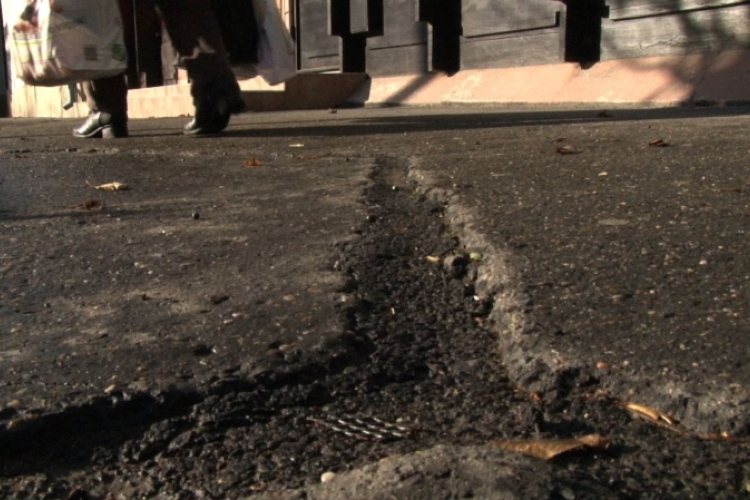 Felújítják a járdákat