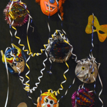 Farsangi vigasságok a Fehérló Közösségi házban