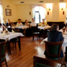 Kávéházi beszélgetések - Óvárosi Étterem