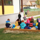 A Pillangó Óvoda és Mini Bölcsöde közös húsvétolása a Mosonmagyaróvári Mentőszolgálat gyermekeivel