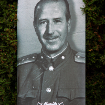 Táblaavató ünnepség Szűts János Alezredes Fővívómester emlékére