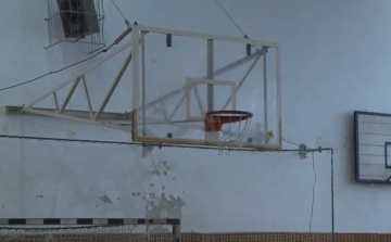 Megújul az egyetemi sportcsarnok