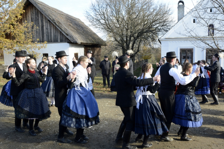 Szentendrén jártunk a Lajta Néptánc Együttessel